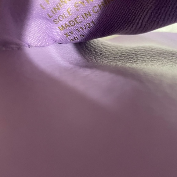 Kurt Geiger London Meena Eagle Slide Sandal in Light/Pastel Purple - Picture 7 of 7